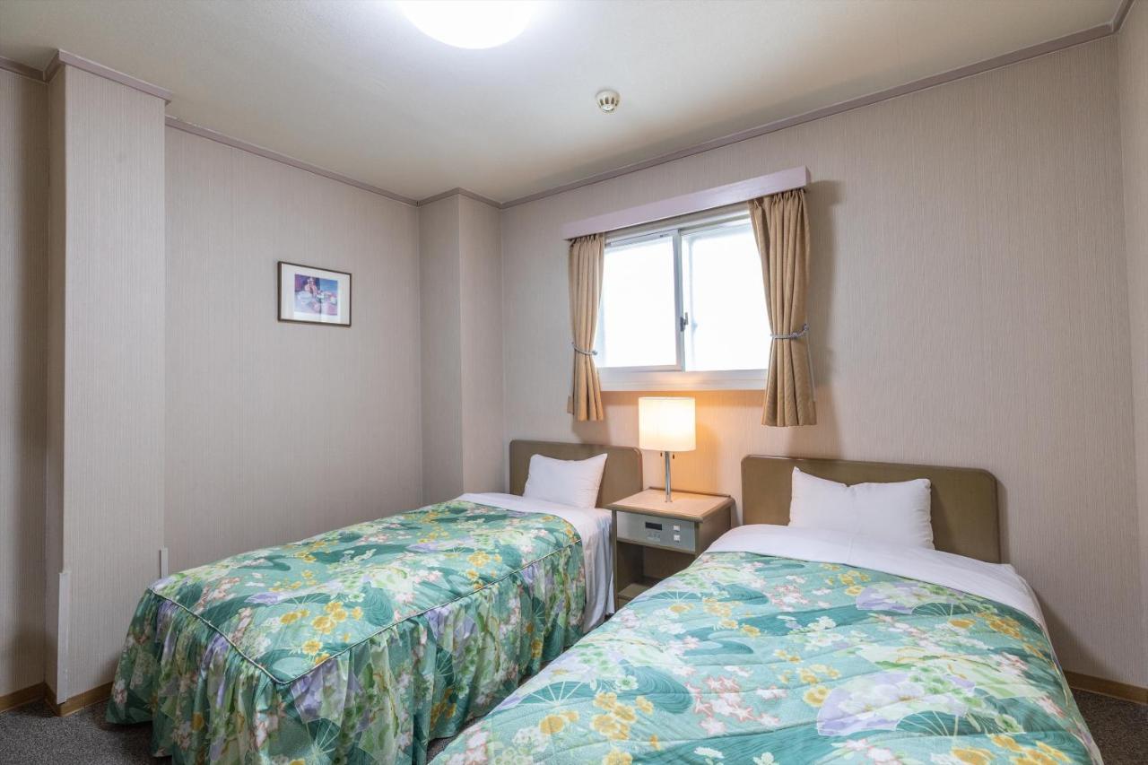 Tabist Business Hotel Takamado Shin-Omiya Nara Esterno foto