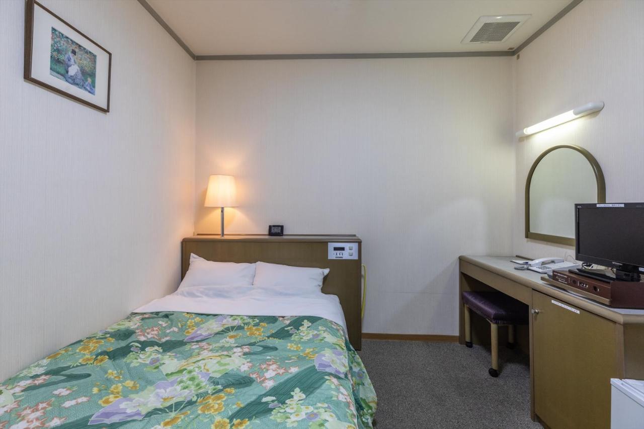 Tabist Business Hotel Takamado Shin-Omiya Nara Esterno foto