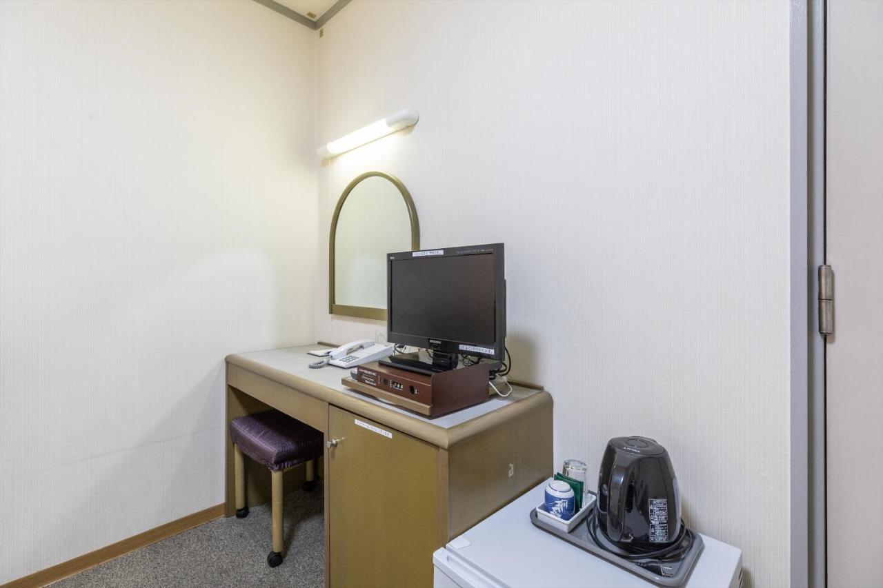 Tabist Business Hotel Takamado Shin-Omiya Nara Esterno foto