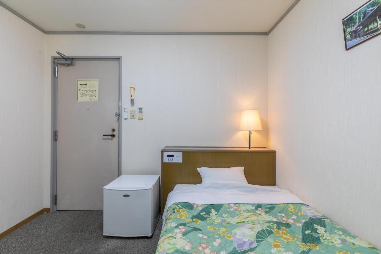 Tabist Business Hotel Takamado Shin-Omiya Nara Esterno foto