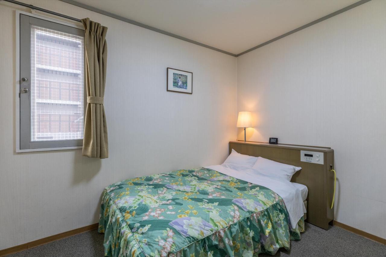 Tabist Business Hotel Takamado Shin-Omiya Nara Esterno foto