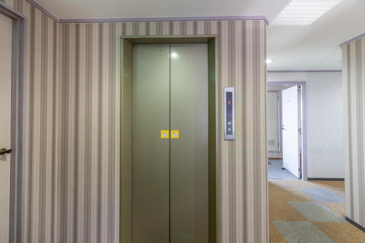 Tabist Business Hotel Takamado Shin-Omiya Nara Esterno foto