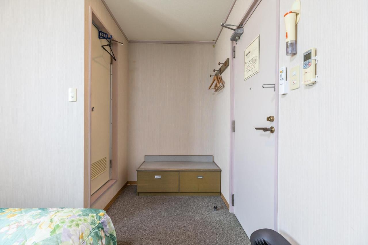 Tabist Business Hotel Takamado Shin-Omiya Nara Esterno foto